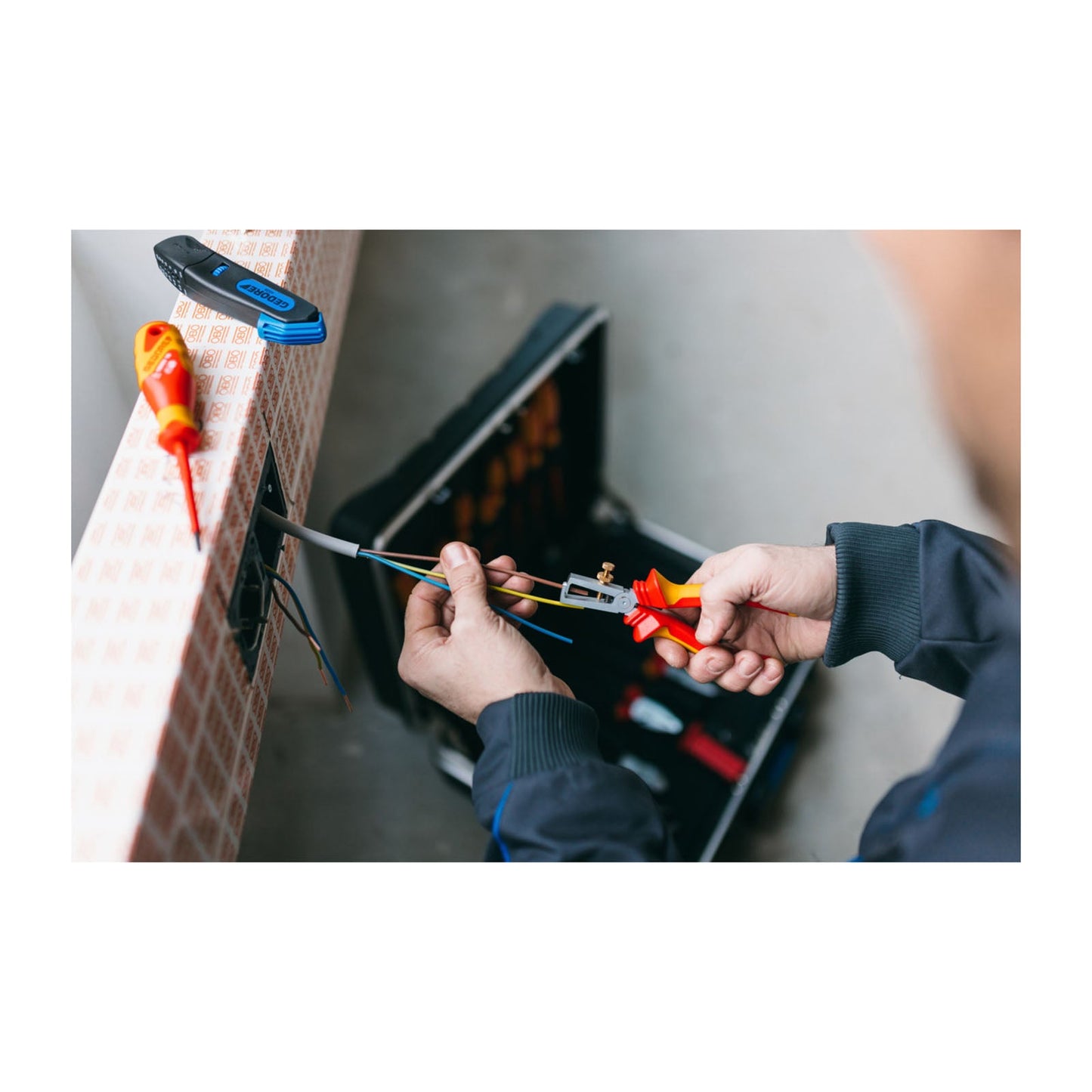 GEDORE VDE 8098-160 H - Alicate pelacable VDE 160 H