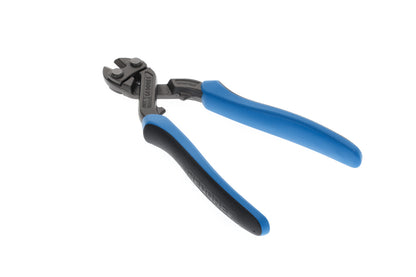 Cortapernos articulado GEDORE 8340-200 JL cortando cable de acero