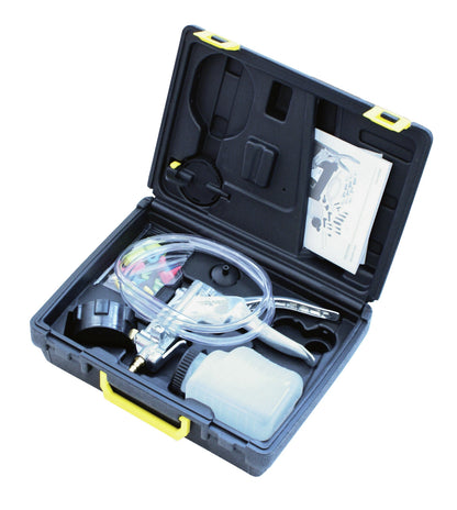 KL-0124-41 K - Bomba manual para presión positiva y negativa en la caja: Maletín abierto con bomba manual, mangueras