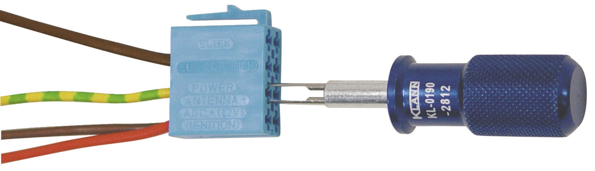 KL-0190-28 K - Juego de herramientas para contactos rápidos: Conector azul con cables de colores y punzón metálico