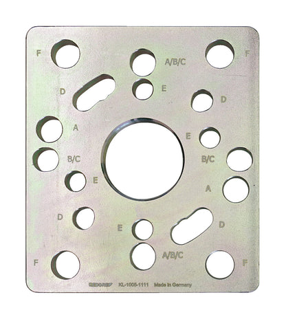 KL-1005-1111 - Placa adaptadora: Placa metálica con orificios y ranuras marcados con letras A a F