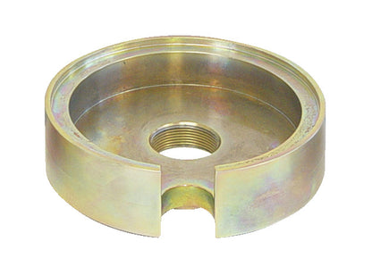 KL-1011-1104 - Tapa: Pieza cilíndrica metálica dorada con orificio roscado central y ranura lateral