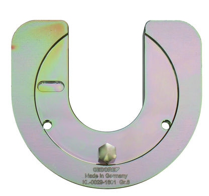 KL-0029-161 - Placa de soporte con perno tamaño 6: Placa metálica en forma de U con perno central y dos orificios