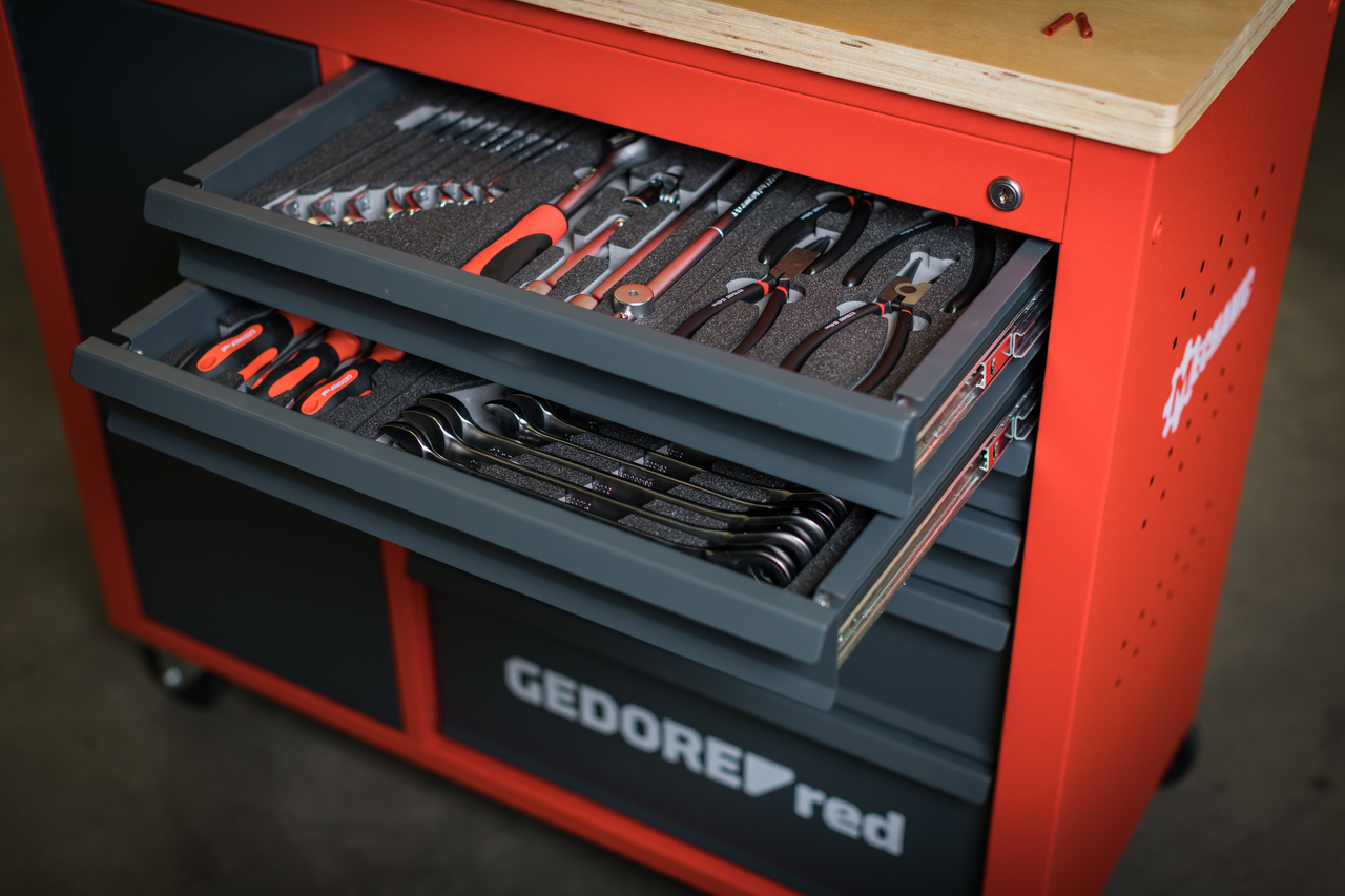 GEDORE red R20400006 - Établi mobile MECHANIC, avec 6 tiroirs 988x431x935 mm