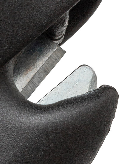 Detalle de la cuchilla del alicate pelacables GEDORE 8154