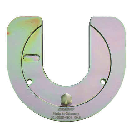 KL-0029-161 - Placa de soporte con perno tamaño 6: Placa metálica en forma de U con dos orificios y tornillo central
