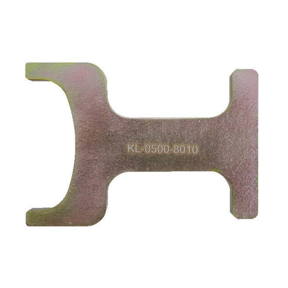 KL-0500-8010 - Llave SW47: Placa metálica plana con dos extremos ahorquillados y grabado con código